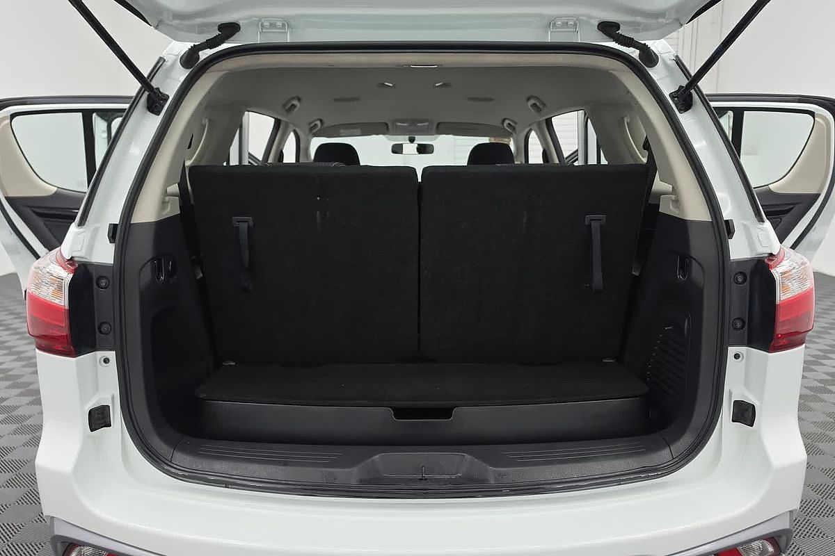 2020 Isuzu MU-X LS-M