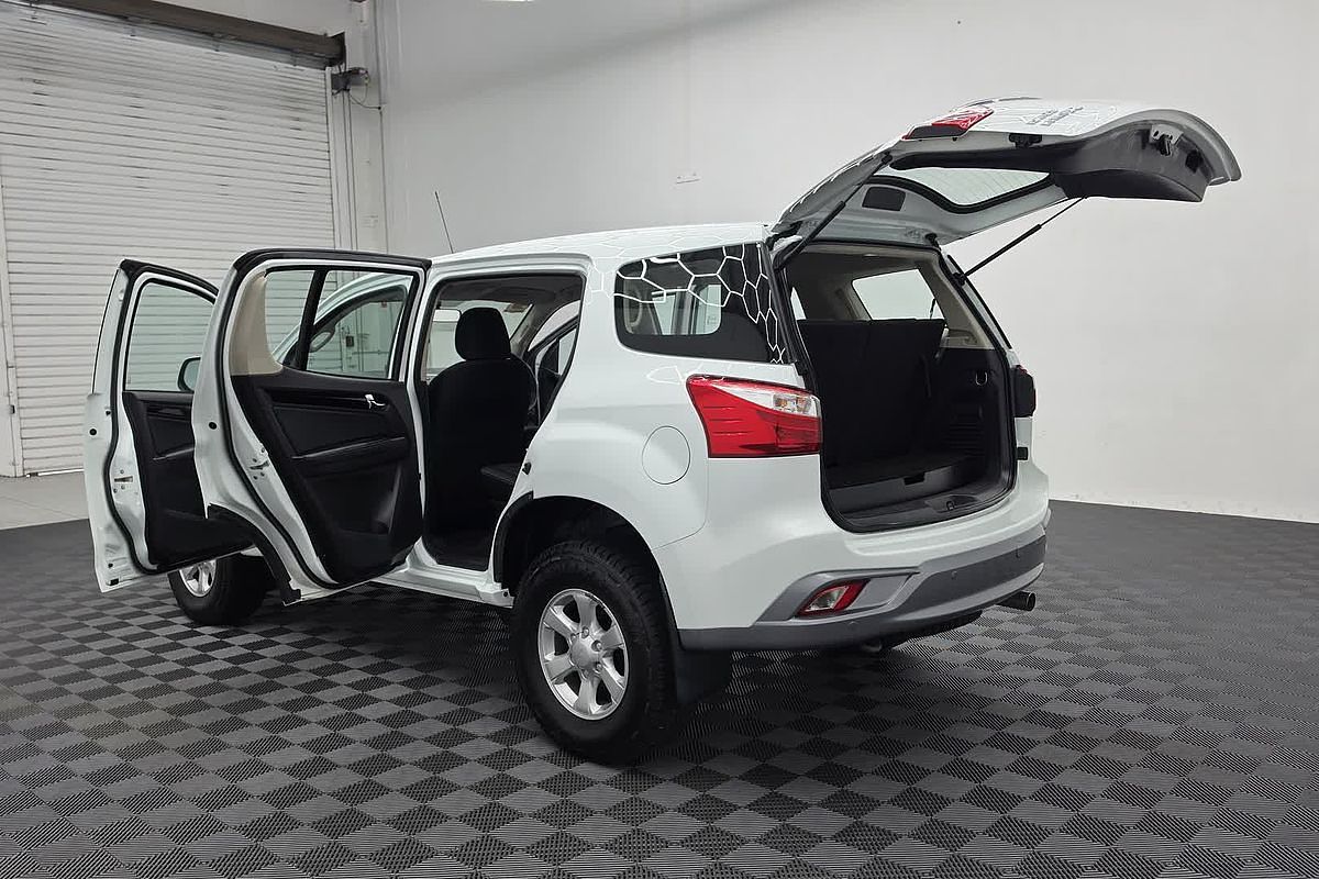 2020 Isuzu MU-X LS-M