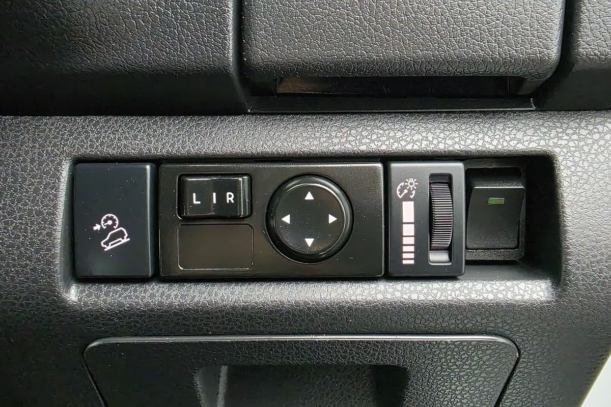 2020 Isuzu MU-X LS-M