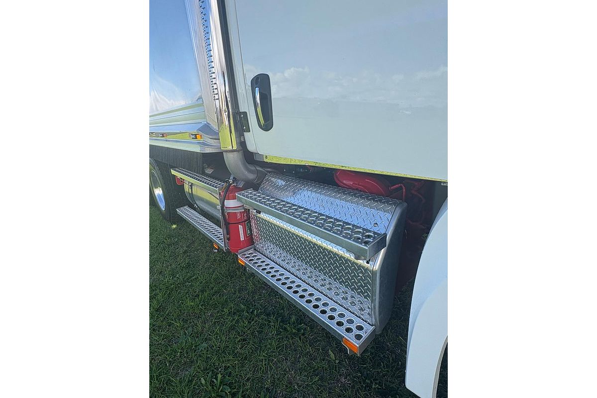 2024 Freightliner Cascadia 126 Tipper image 20