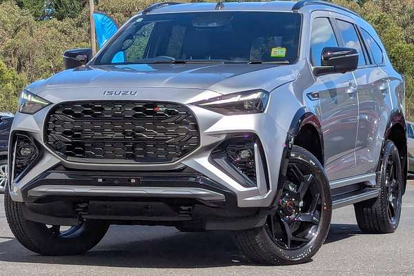 2026 Isuzu MU-X X-TERRAIN