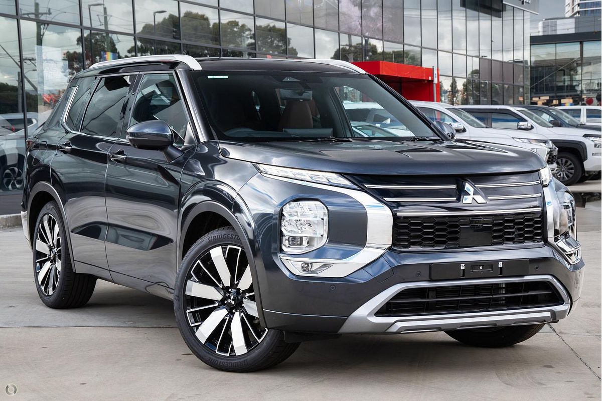2025 Mitsubishi Outlander Exceed Tourer ZM