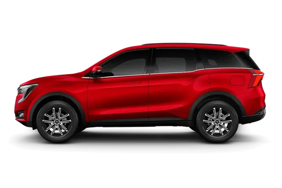 2025 Mahindra XUV700 AX7L