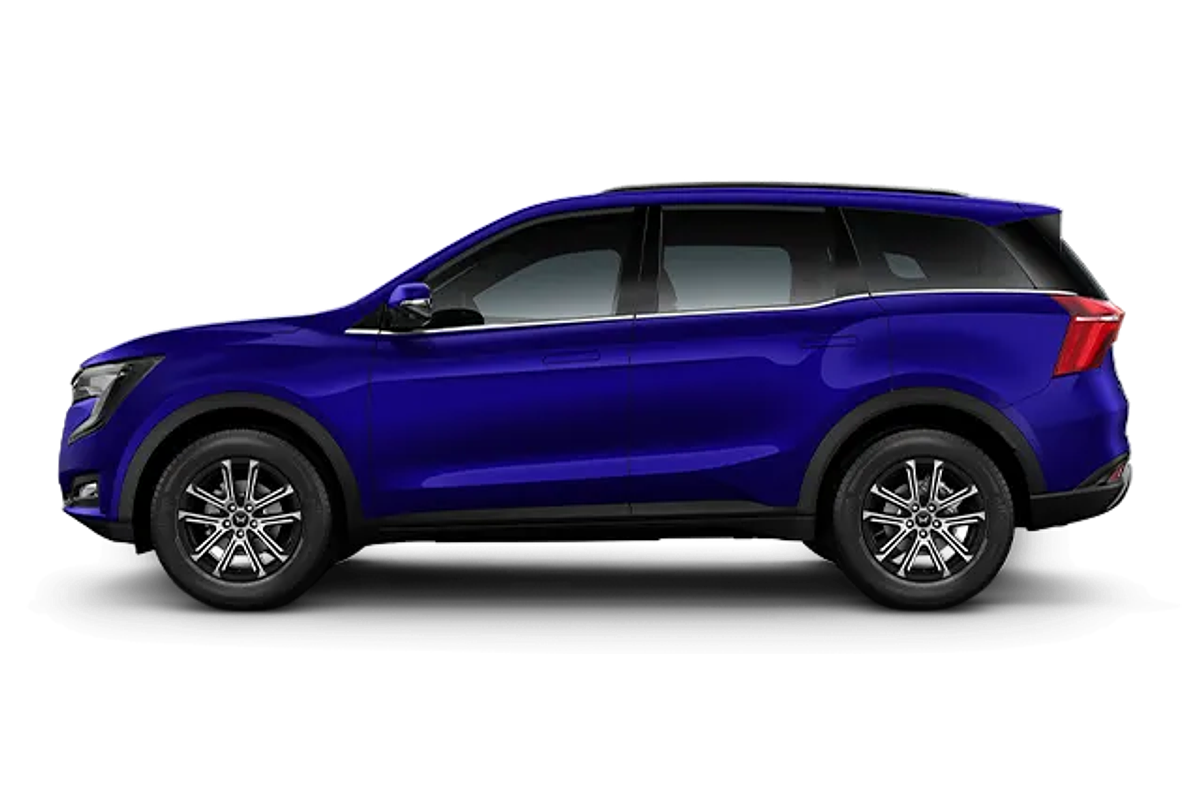 2025 Mahindra XUV700 AX7L