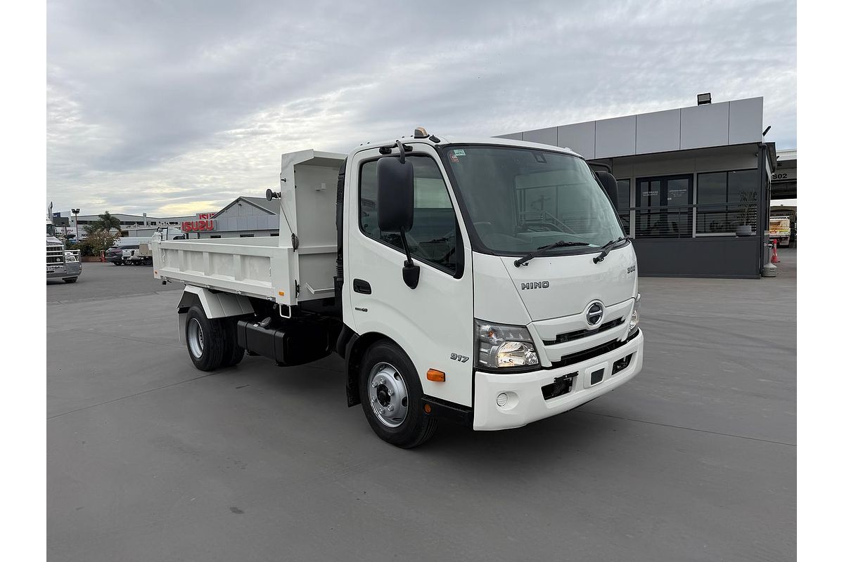 2021 Hino 300 Series 917 Tipper