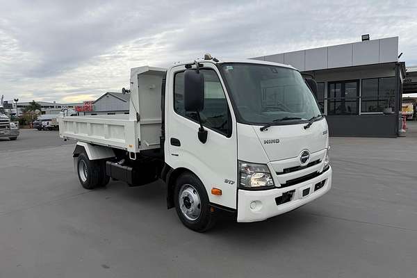 2021 Hino 300 Series 917 Tipper