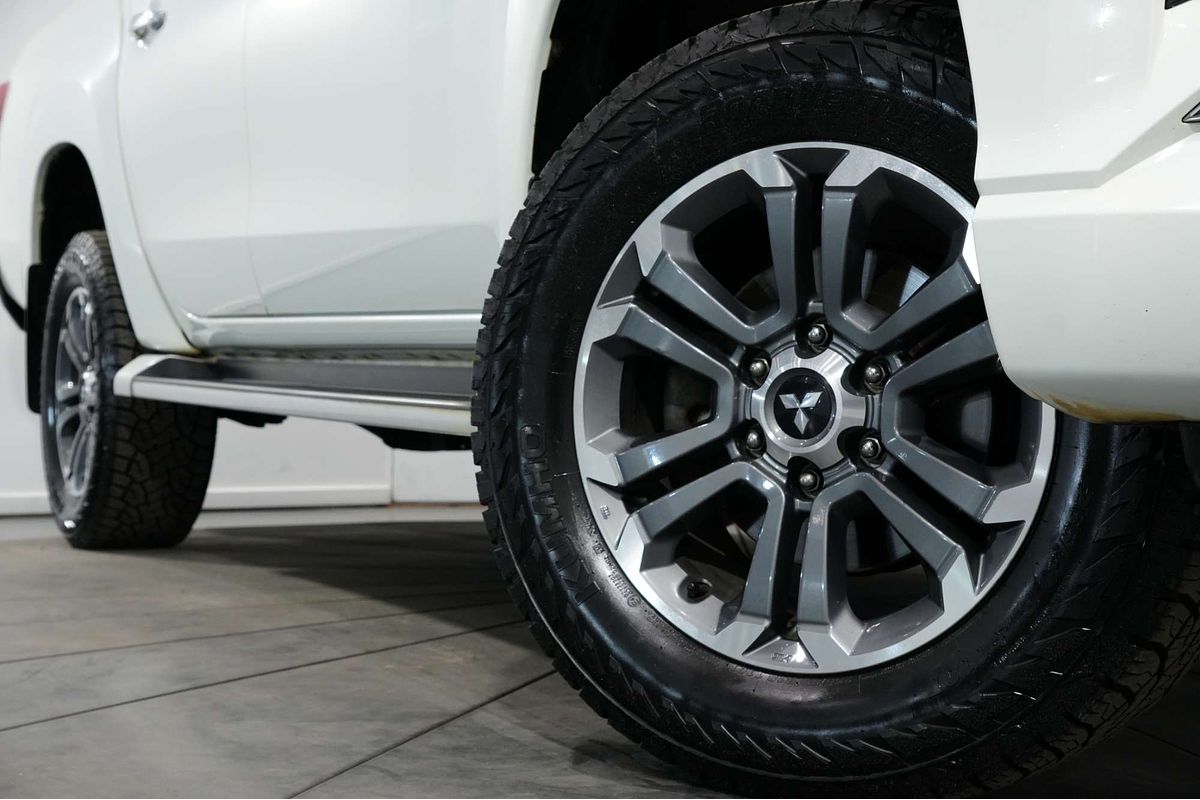 2021 Mitsubishi Triton GLS MR 4X4