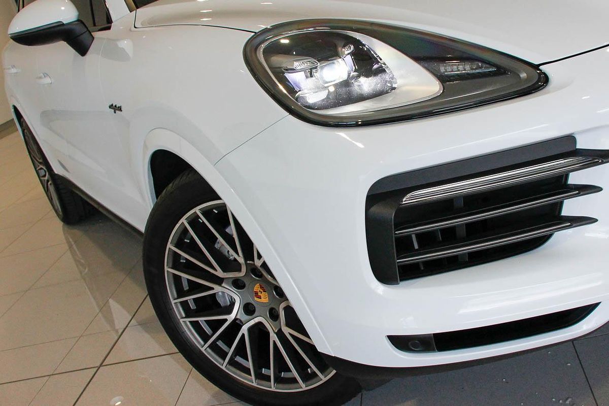 2022 Porsche Cayenne E-Hybrid Platinum Edition 9YA