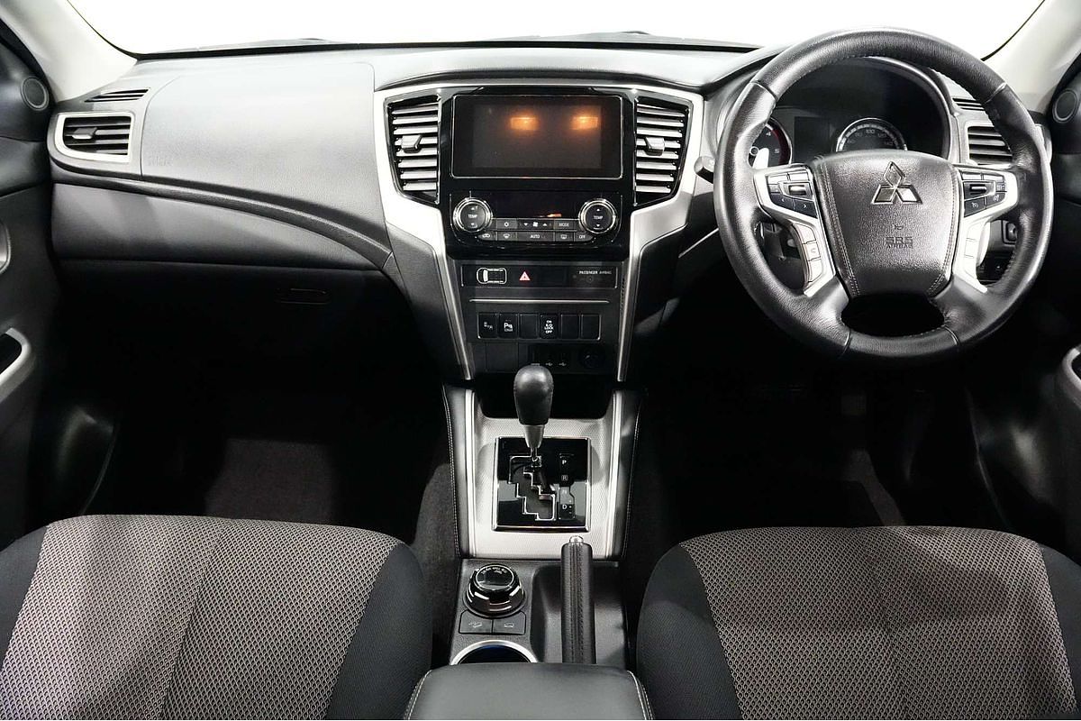 2021 Mitsubishi Triton GLS MR 4X4