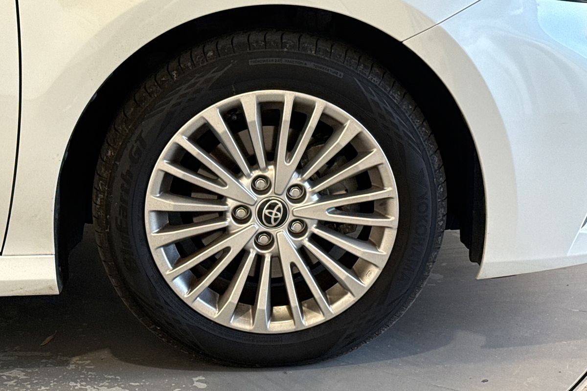 2025 Toyota Camry Ascent Sport AXVH80R
