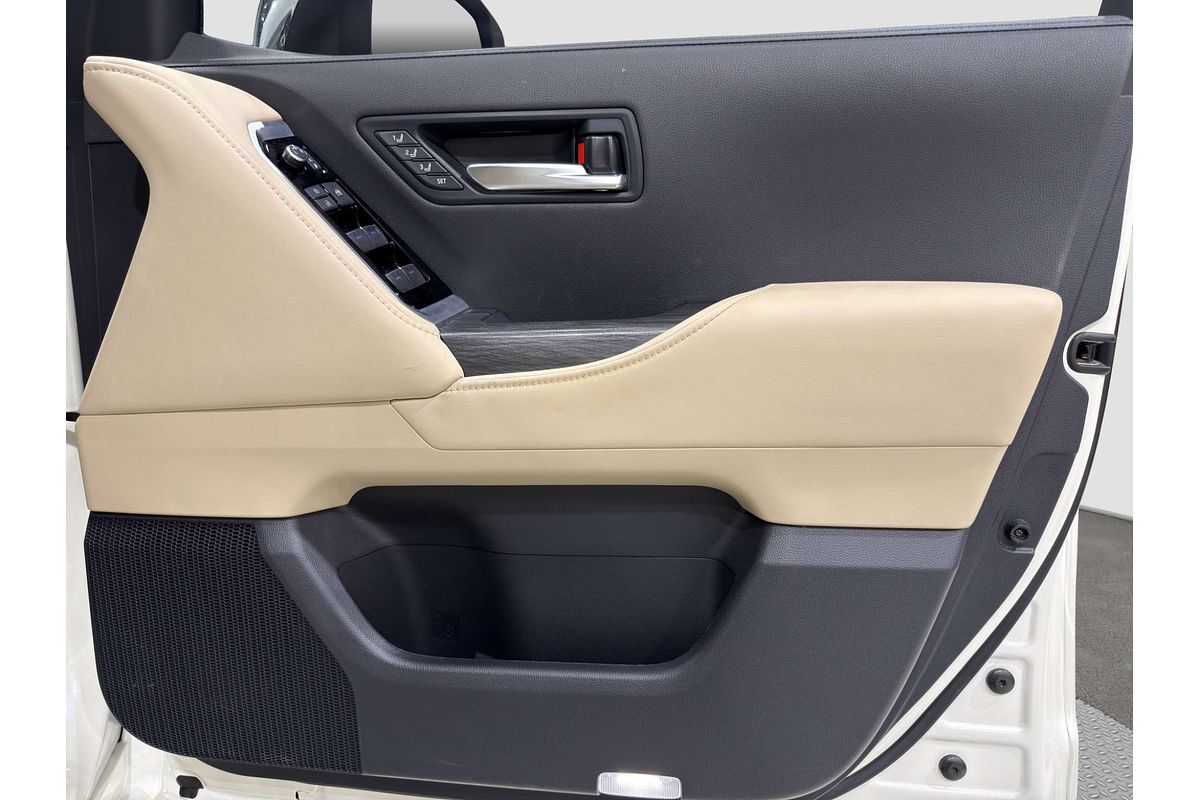 2023 Toyota Landcruiser Sahara ZX FJA300R image 14