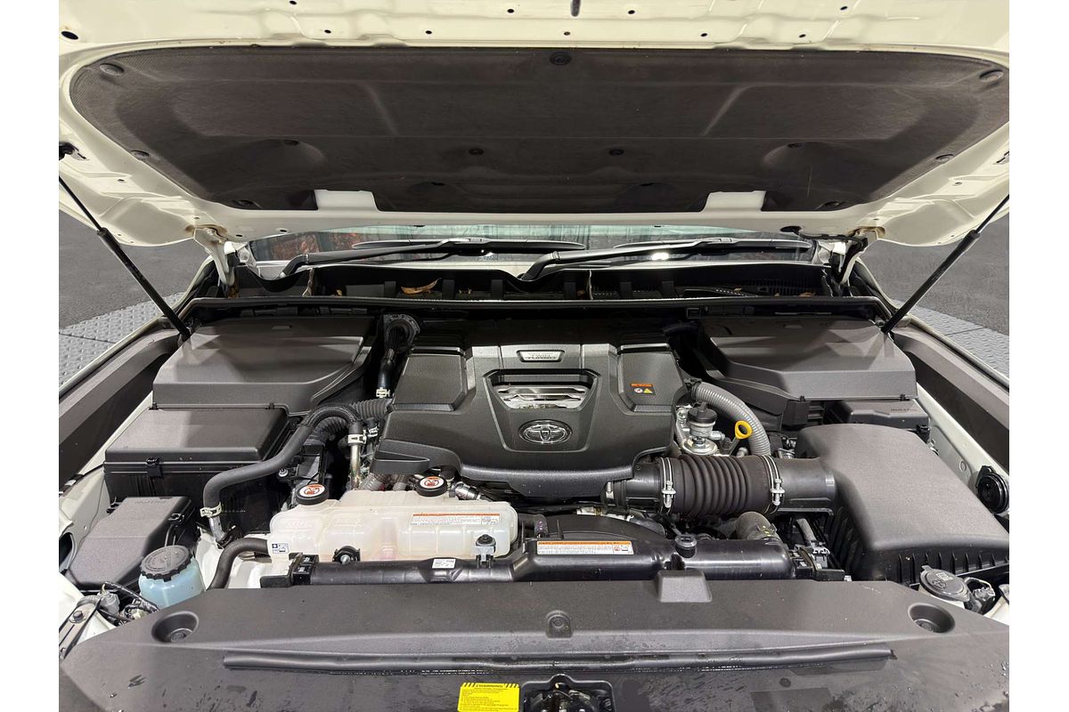 2023 Toyota Landcruiser Sahara ZX FJA300R image 21
