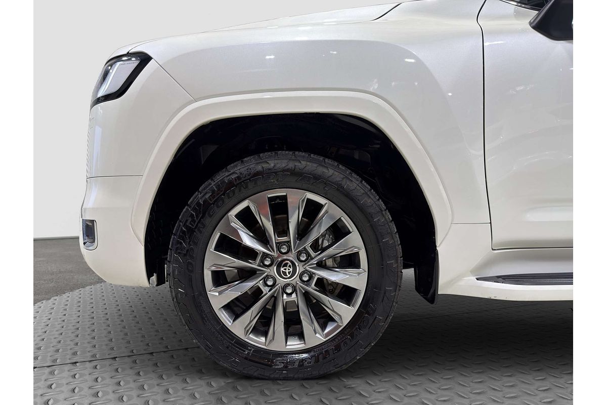 2023 Toyota Landcruiser Sahara ZX FJA300R image 23