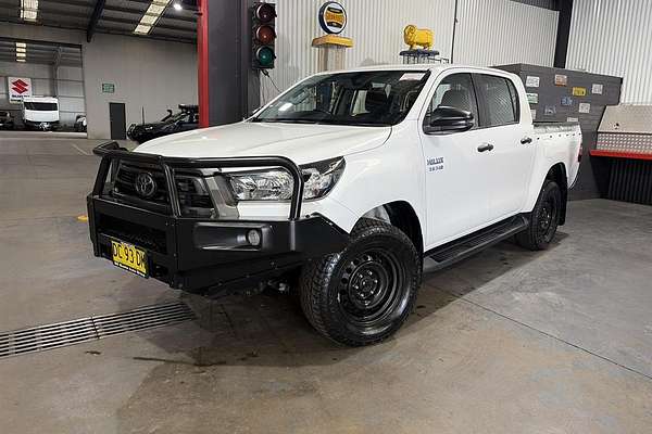 2021 Toyota Hilux SR (4x4) GUN126R 4X4