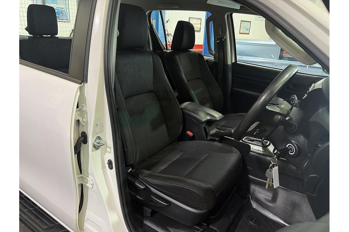 2021 Toyota Hilux SR (4x4) GUN126R 4X4