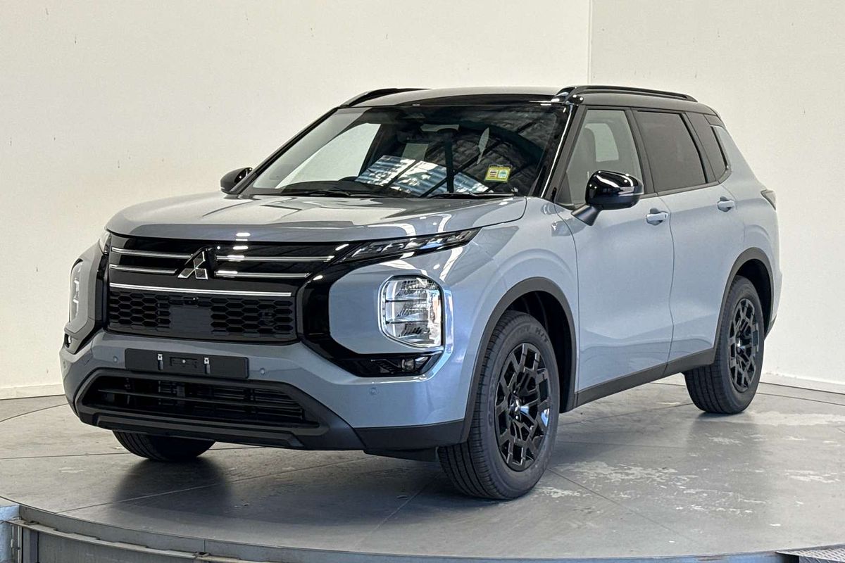 2026 Mitsubishi Outlander LS ZM