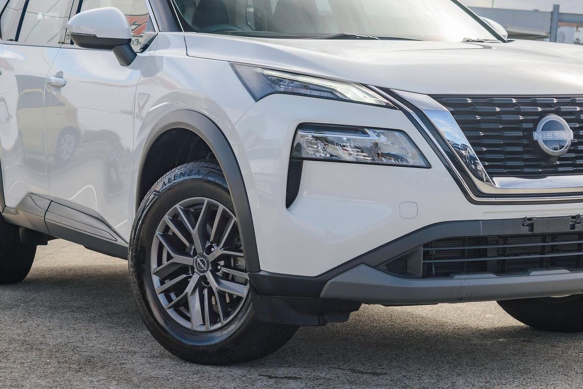 2023 Nissan X-TRAIL ST T33