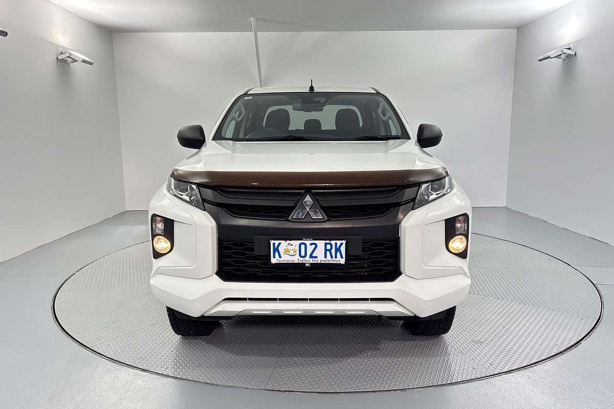 2022 Mitsubishi Triton GLX MR 4X4