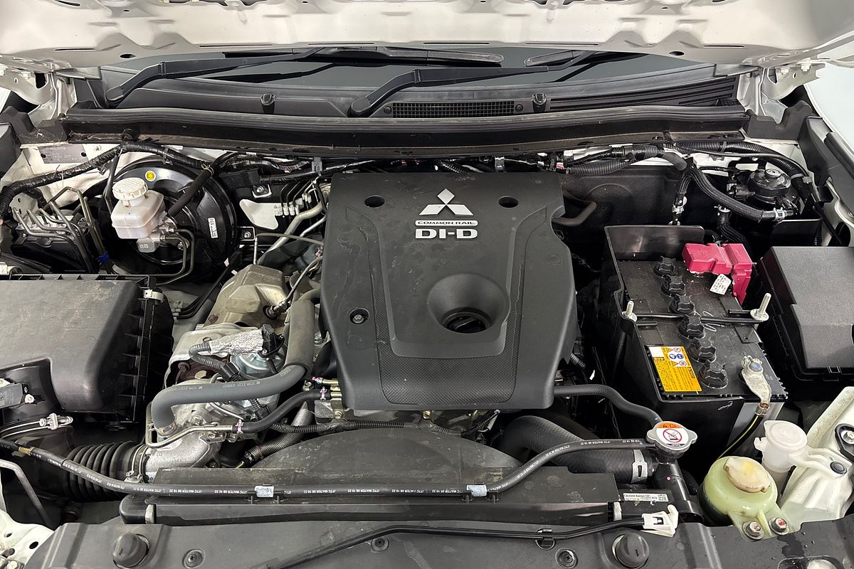 2022 Mitsubishi Triton GLX MR 4X4