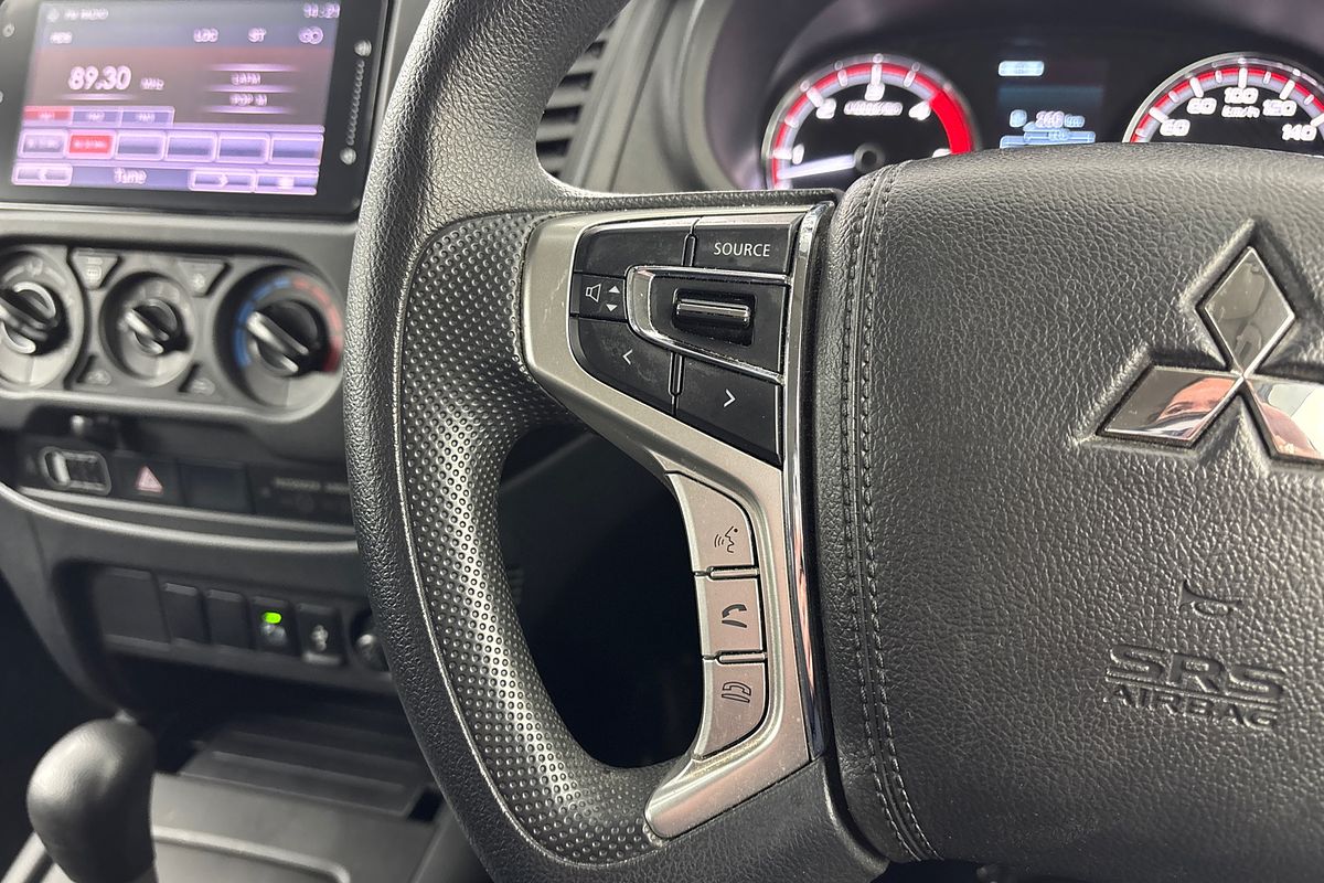 2022 Mitsubishi Triton GLX MR 4X4
