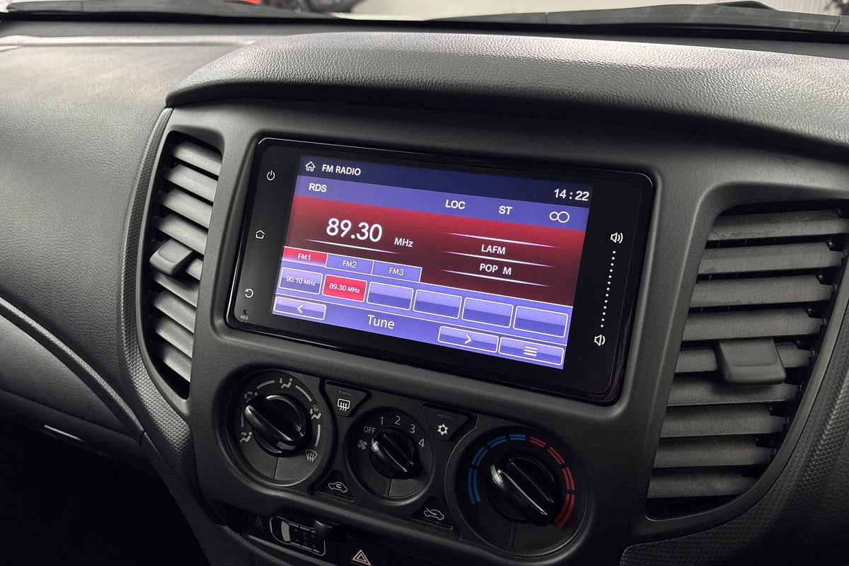 2022 Mitsubishi Triton GLX MR 4X4