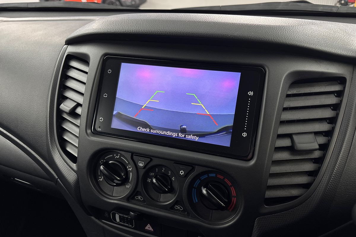 2022 Mitsubishi Triton GLX MR 4X4