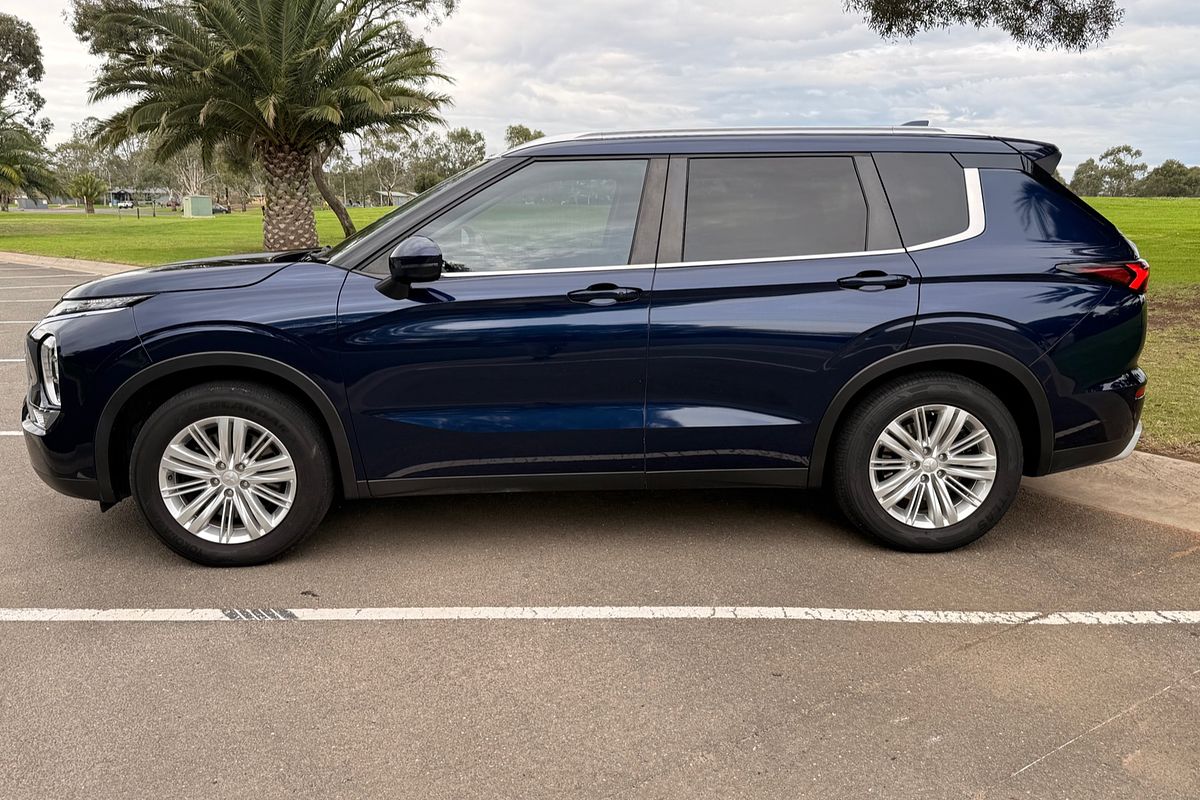 2021 Mitsubishi Outlander LS ZM