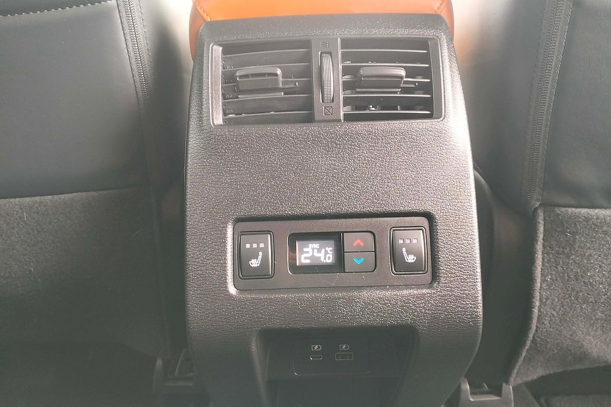 2024 Mitsubishi Outlander Exceed Tourer ZM