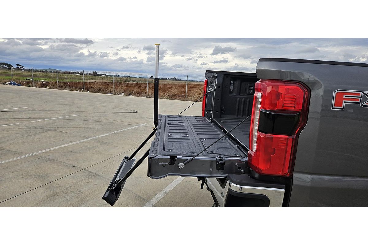 2026 Ford F350 XLT 4X4 image 3