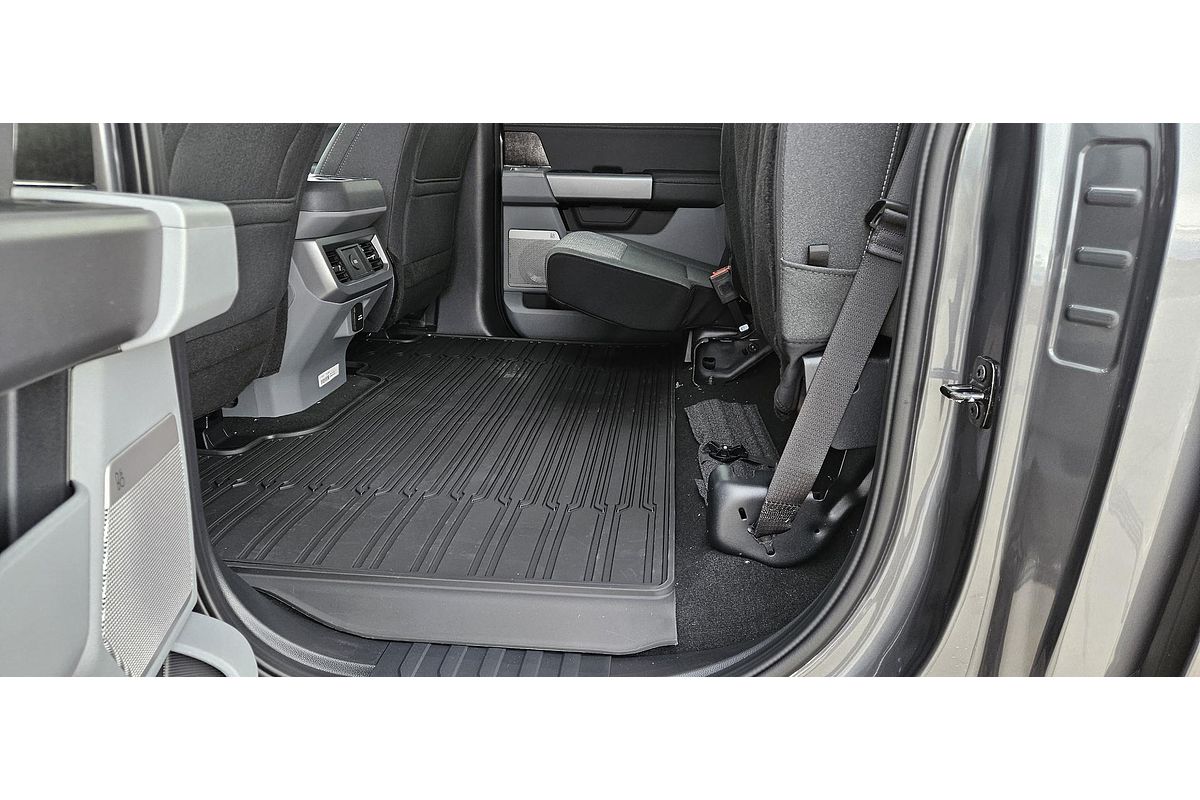 2026 Ford F350 XLT 4X4 image 18