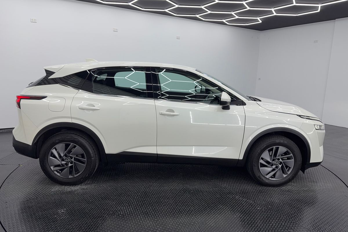 2024 Nissan QASHQAI ST J12