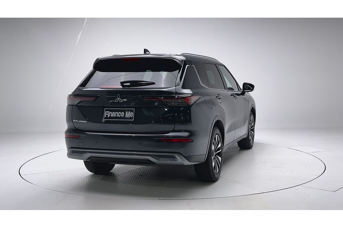 2025 Mitsubishi Outlander LS ZM