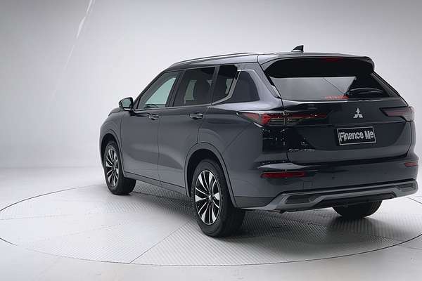 2025 Mitsubishi Outlander LS ZM thumb-8