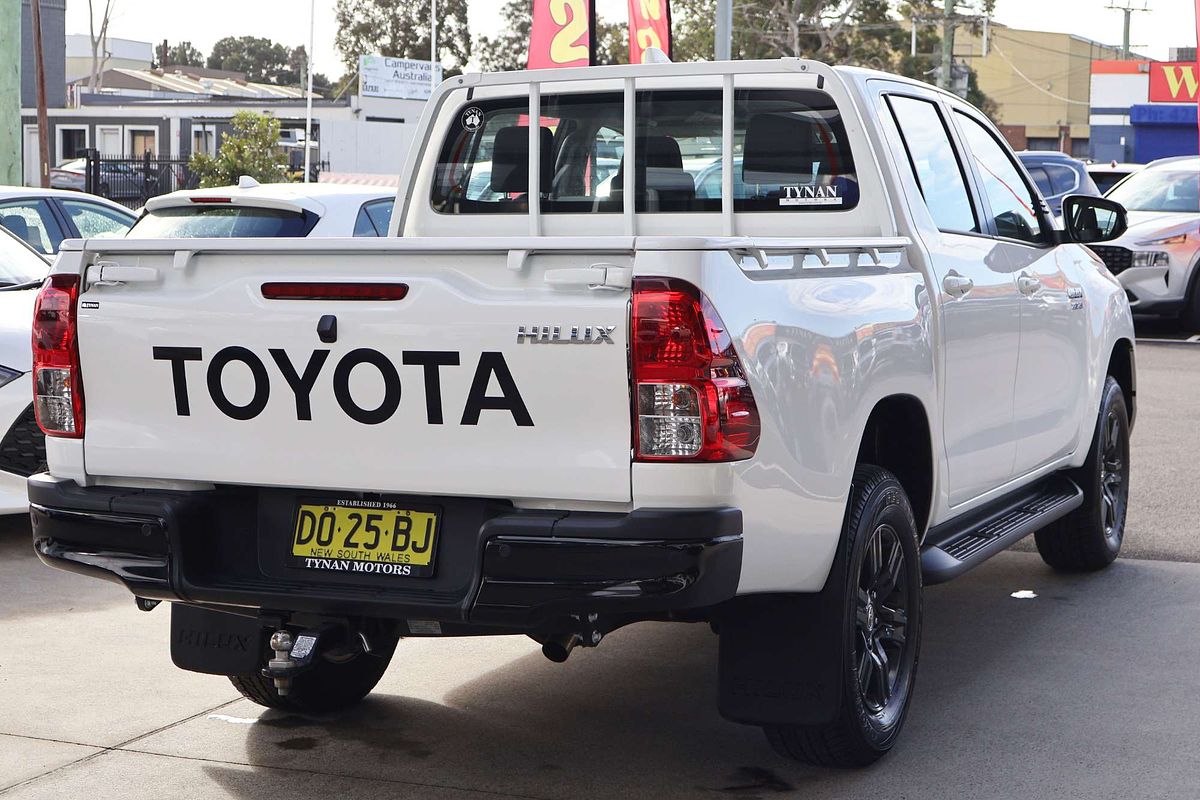 2025 Toyota Hilux SR GUN126R 4X4 image 10