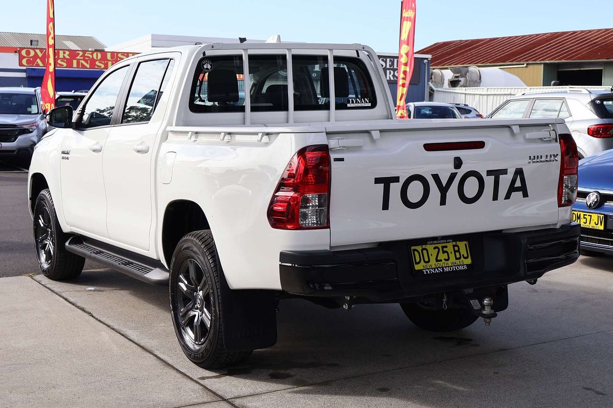 2025 Toyota Hilux SR GUN126R 4X4 image 13