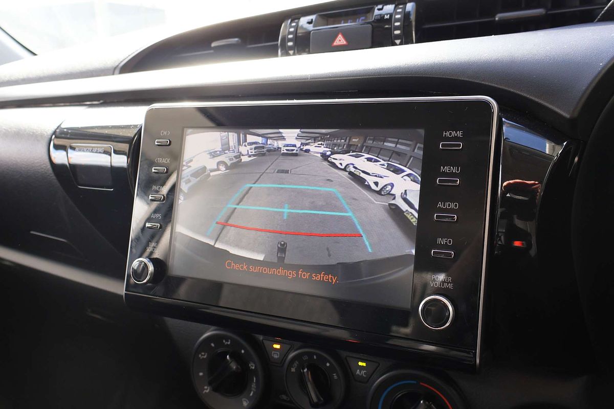 2025 Toyota Hilux SR GUN126R 4X4 image 17