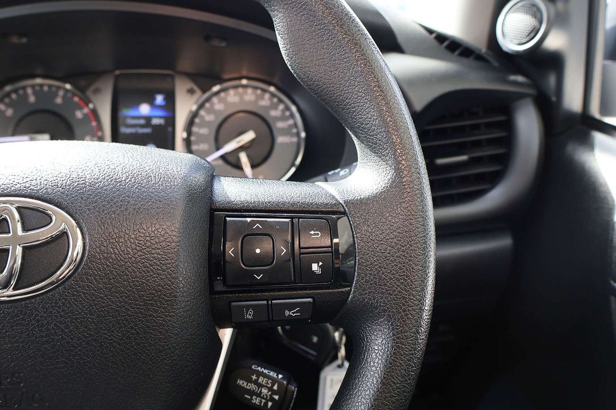 2025 Toyota Hilux SR GUN126R 4X4 image 23