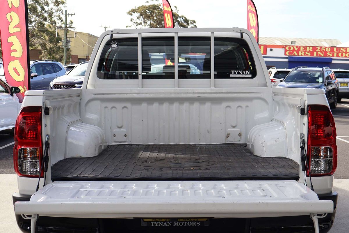 2025 Toyota Hilux SR GUN126R 4X4 image 15