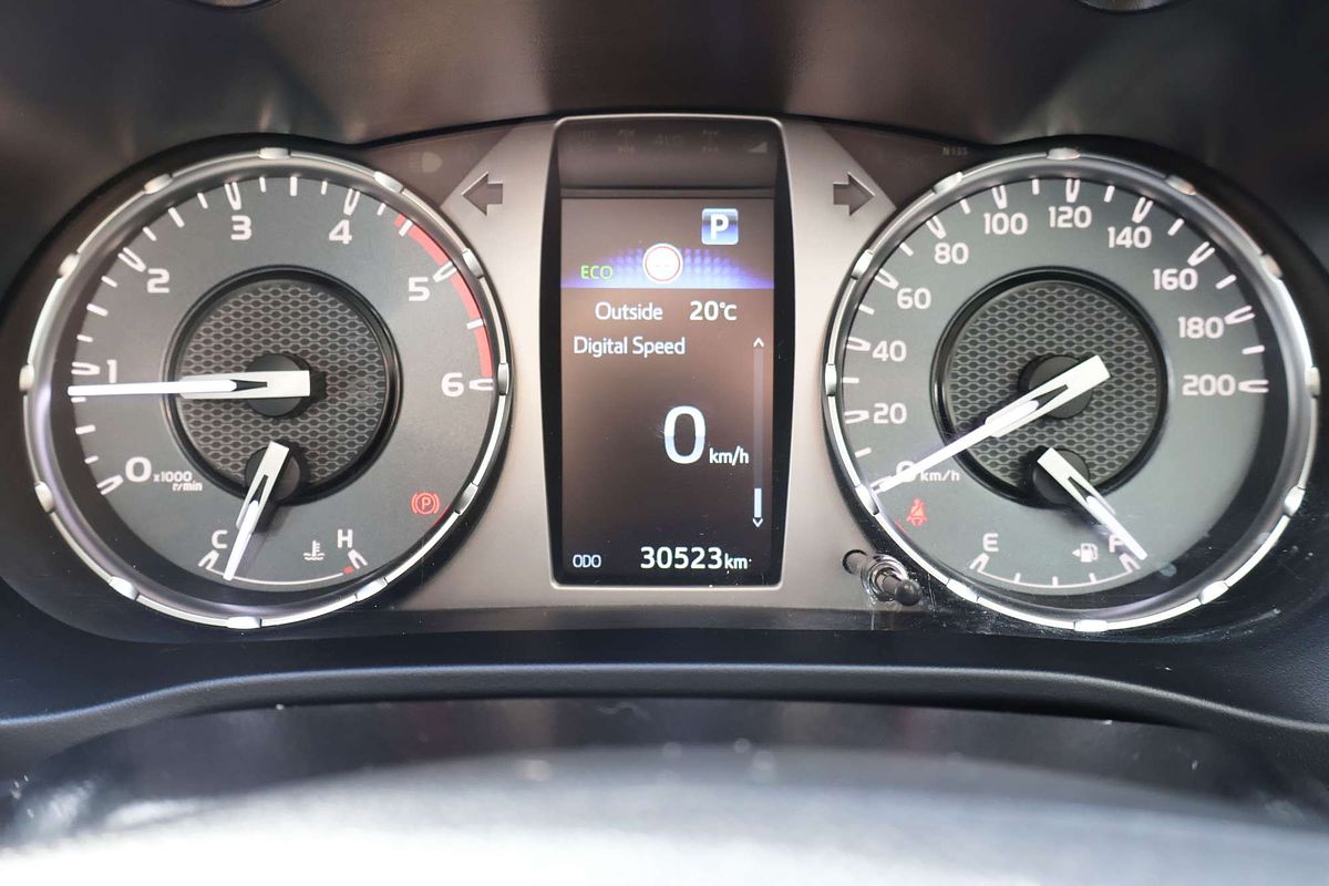 2025 Toyota Hilux SR GUN126R 4X4 image 22