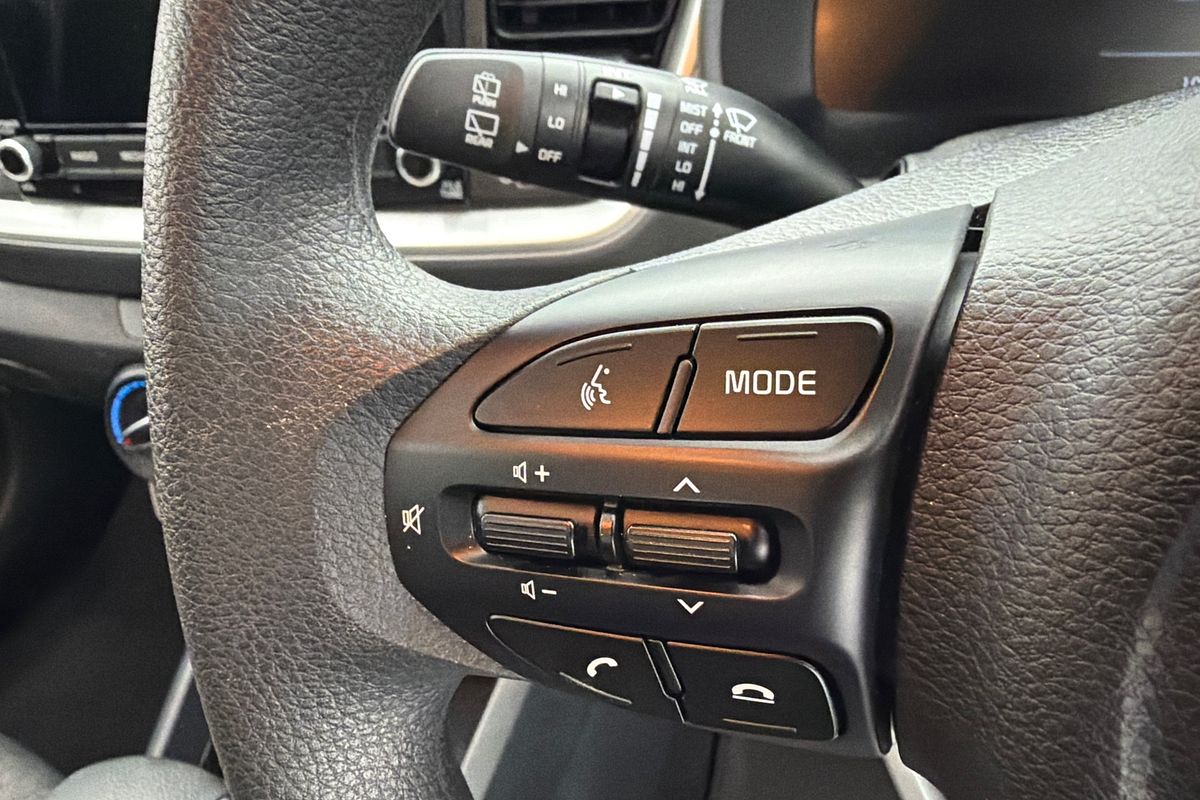 2024 Kia Stonic S YB