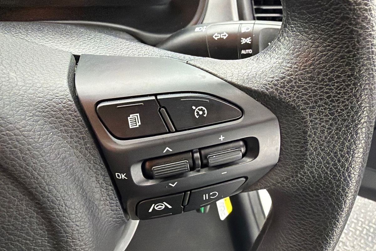 2024 Kia Stonic S YB