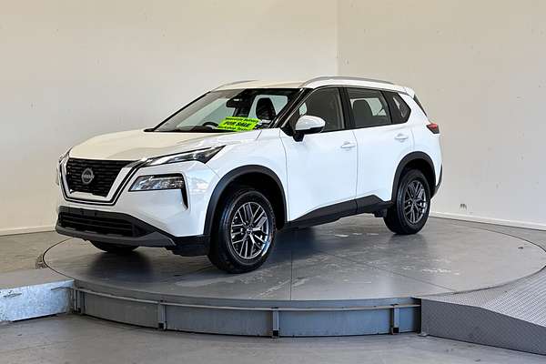 2024 Nissan X-TRAIL ST T33