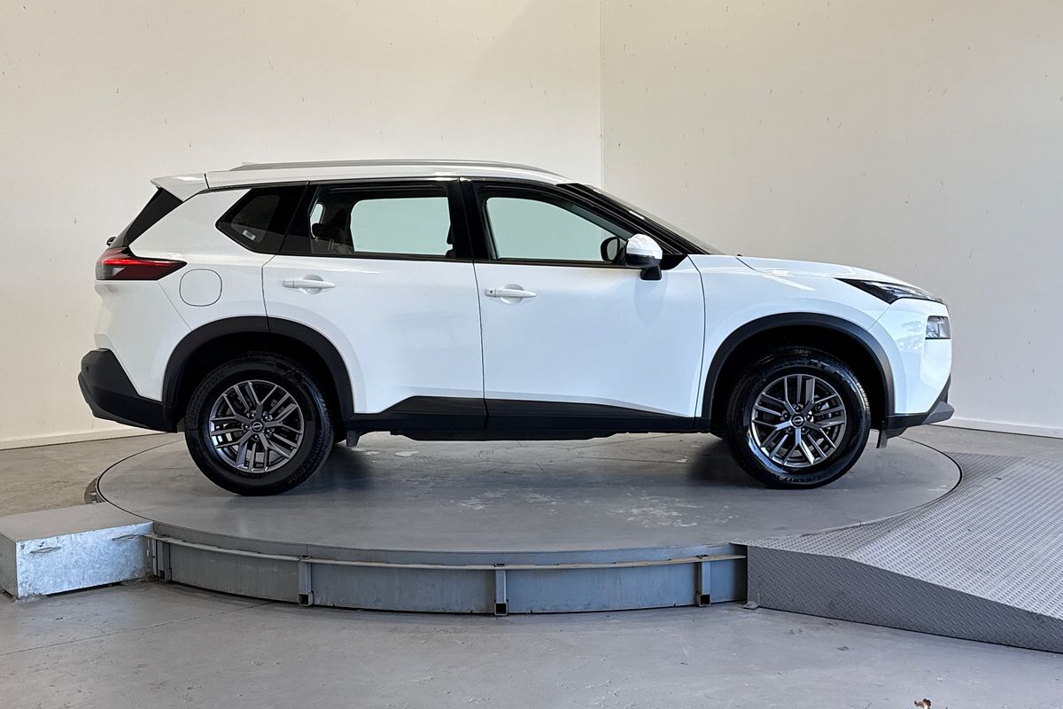 2024 Nissan X-TRAIL ST T33