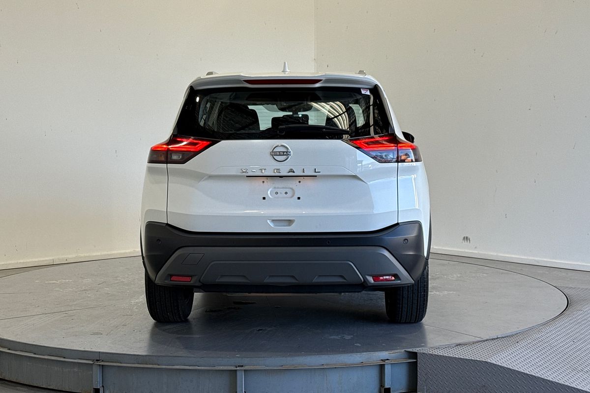 2024 Nissan X-TRAIL ST T33
