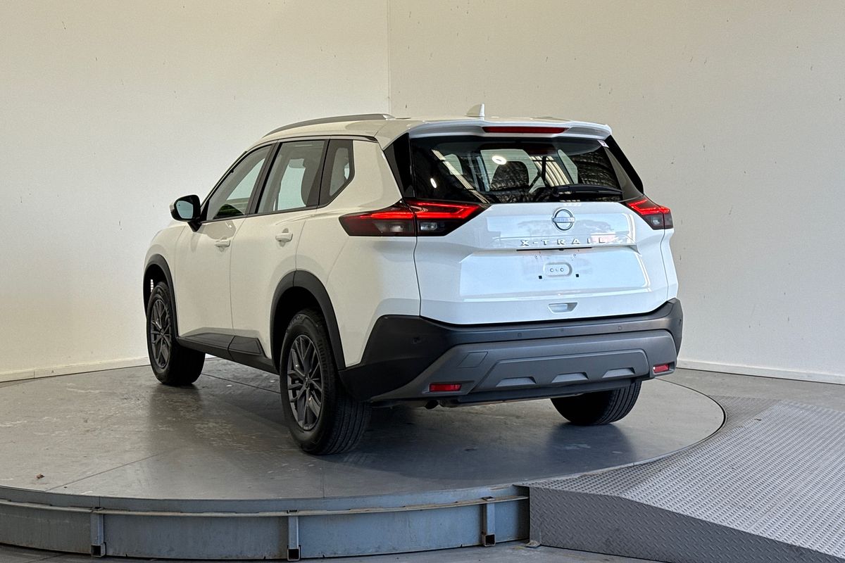 2024 Nissan X-TRAIL ST T33