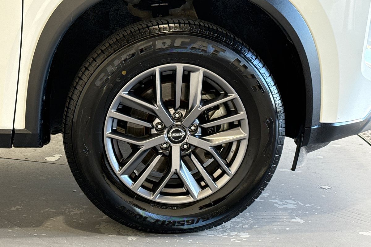 2024 Nissan X-TRAIL ST T33