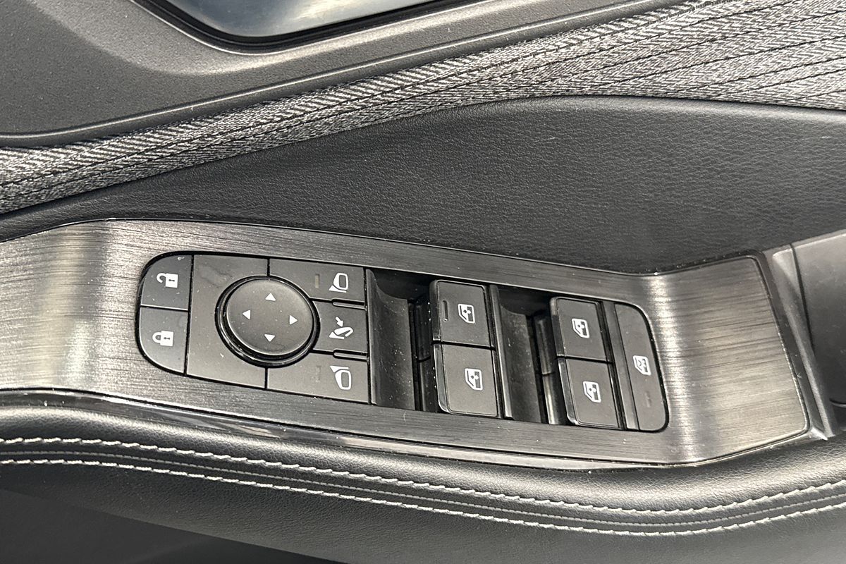 2024 Nissan X-TRAIL ST T33