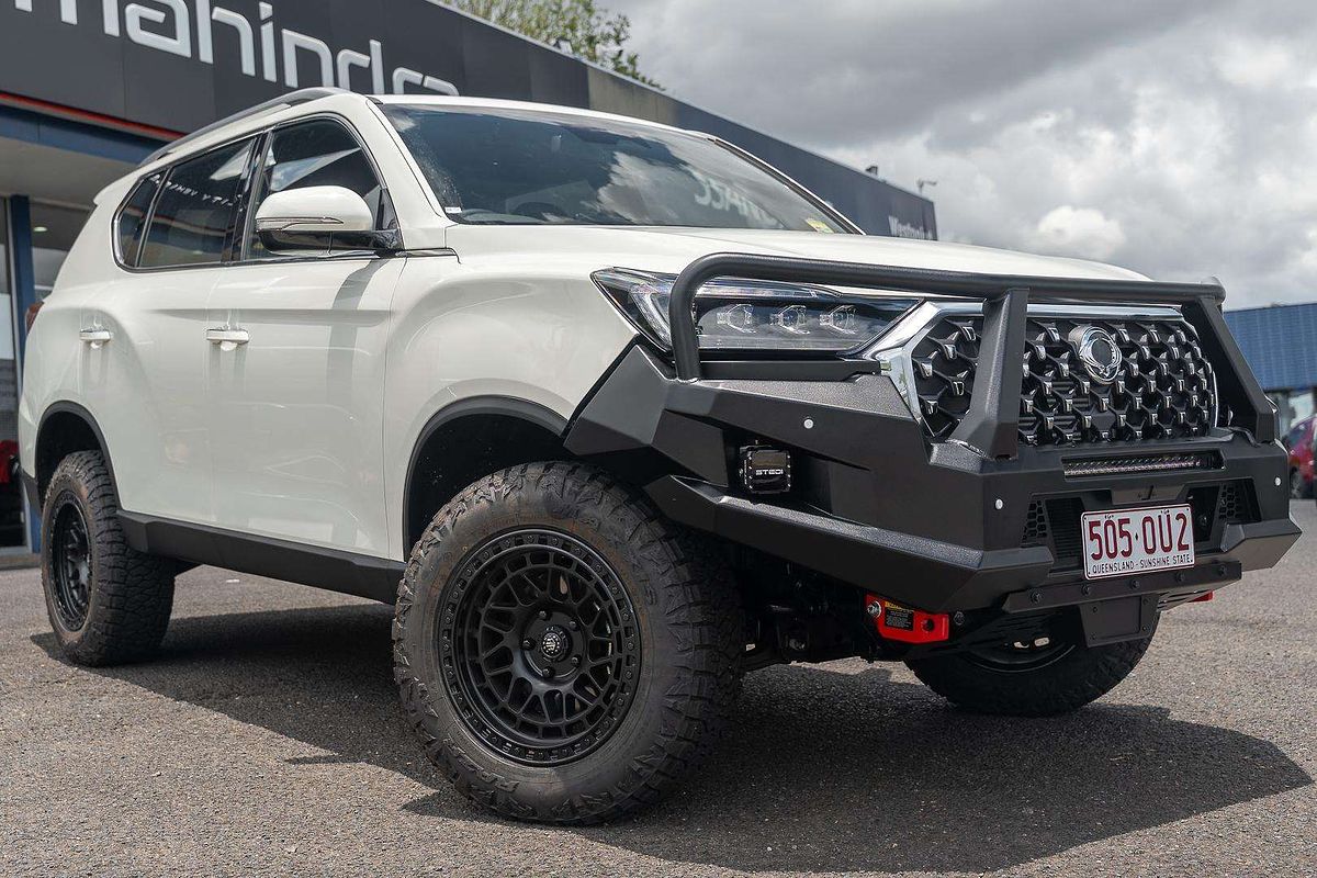 2025 KGM Rexton ELX Y461