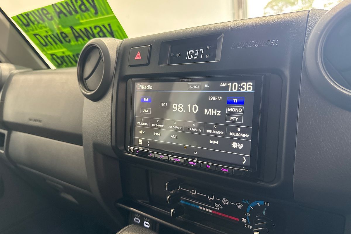 2025 Toyota Landcruiser GXL GDJL76R