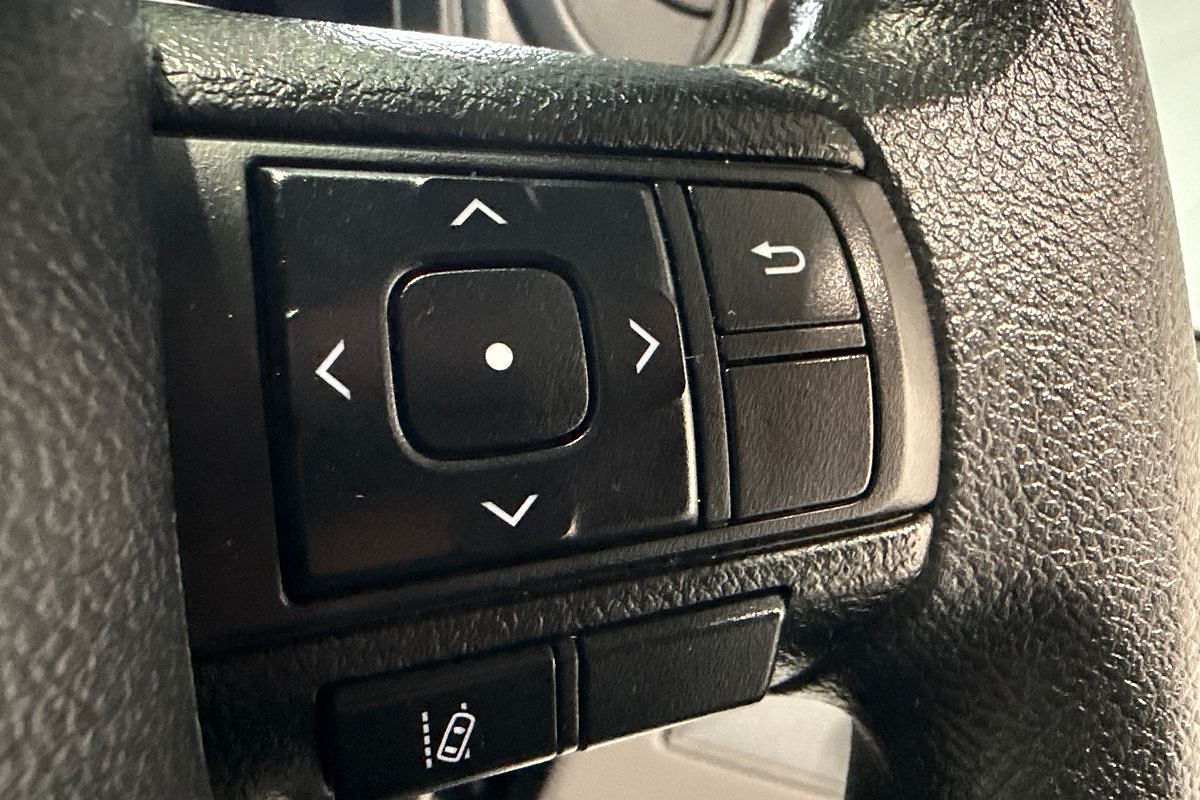 2025 Toyota Landcruiser GXL GDJL76R